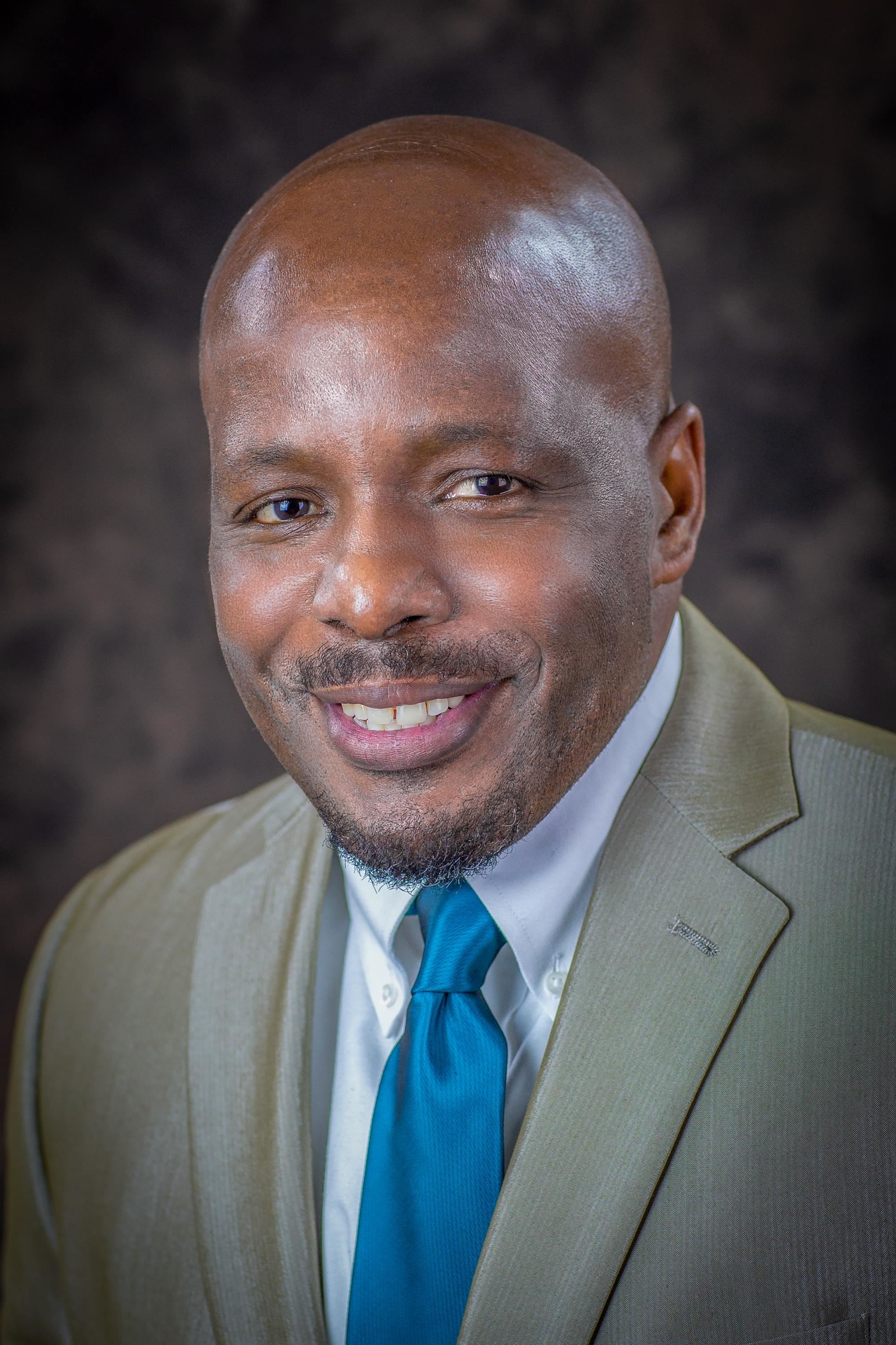 Dr. Shaun Perry Dr. Shaun Perry
